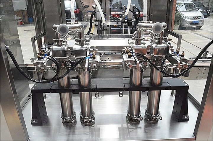 Kefai 4 Head Tracking Mobile High Viscosity Liquid Shampoo Bottling Filling Machine