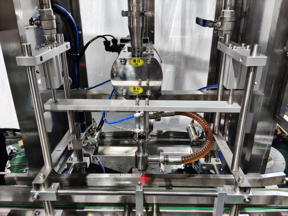 Adjustable bottle system