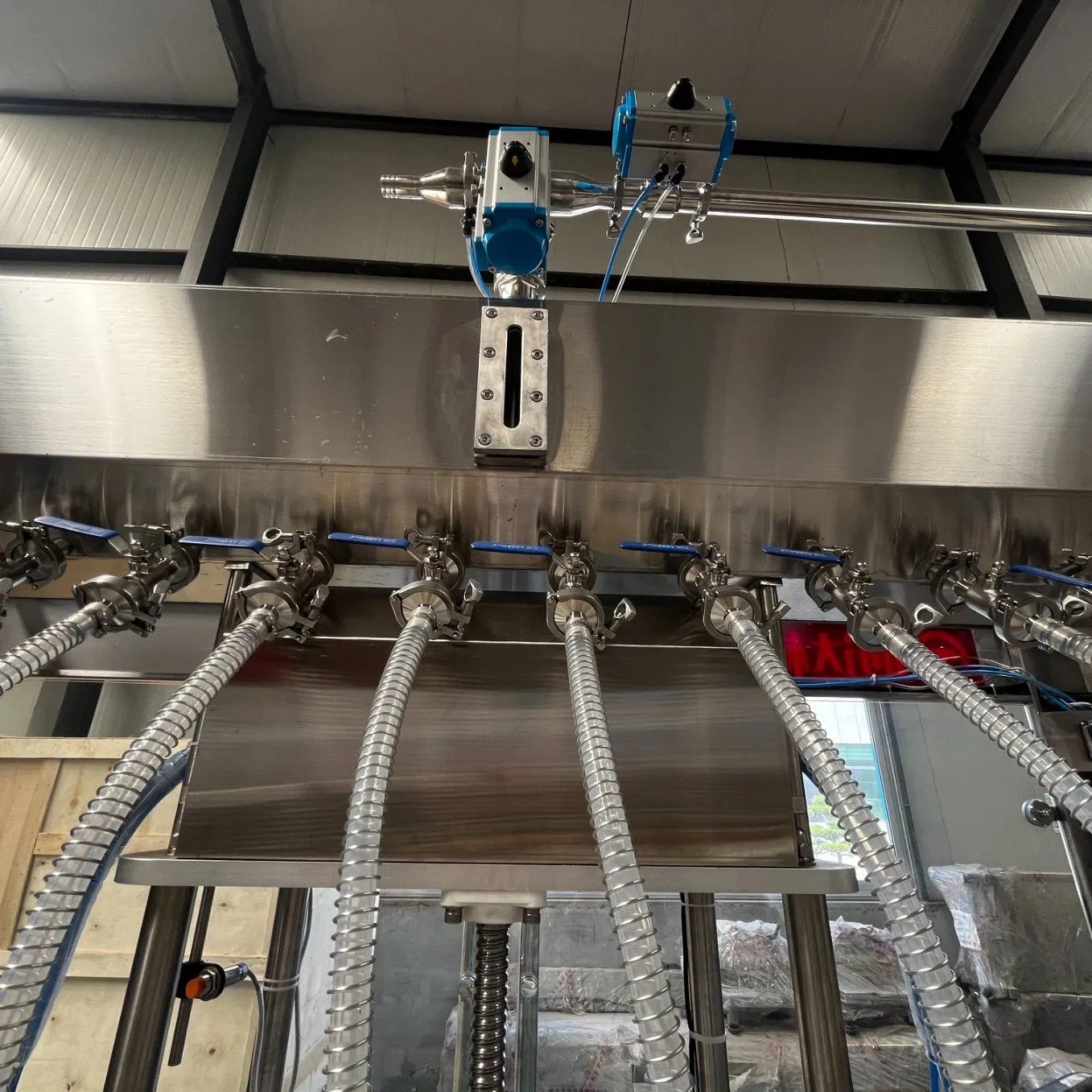 Full Automatic Fruit Wine Filling Machine Low Viscosity Liquid Bottling Machine