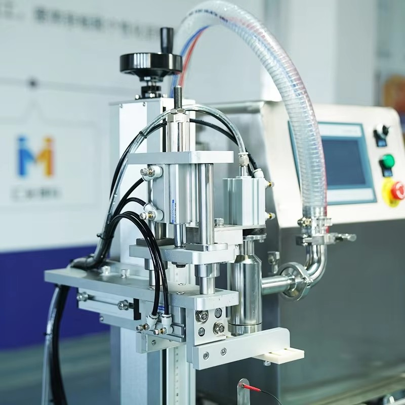 Automatic Gear Pump Grease Olive Lubricating Oil Bottle Filler Liquid Filling Machine