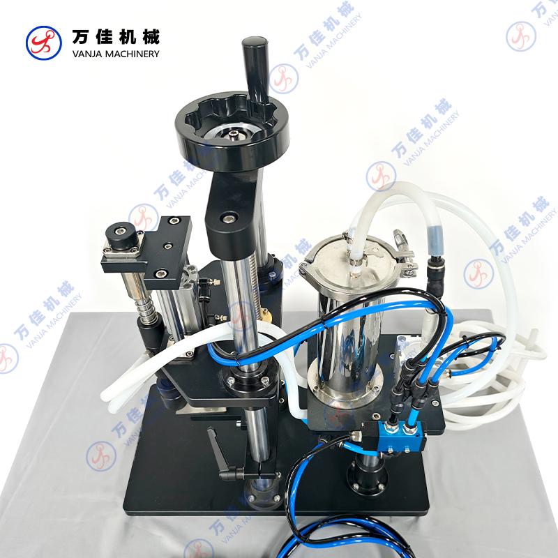 Single Head Negative Pressure Perfume Fully Pneumatic Vacuum Liquid Filling Machine