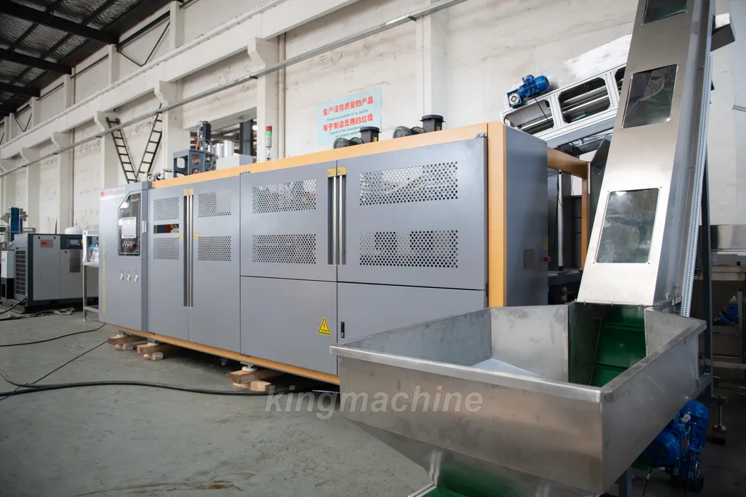 Blow molding machine