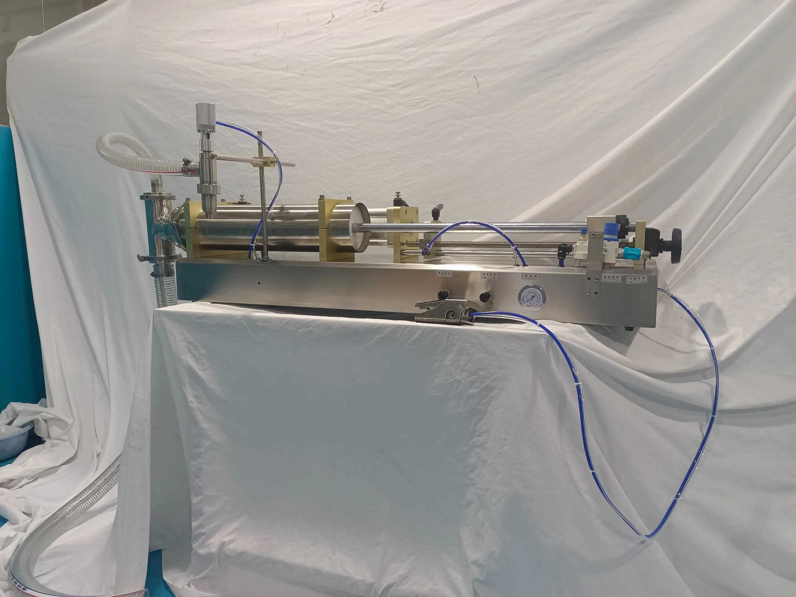Horizontal Piston Type Paste and Liquid Self-Suction Filling Machine