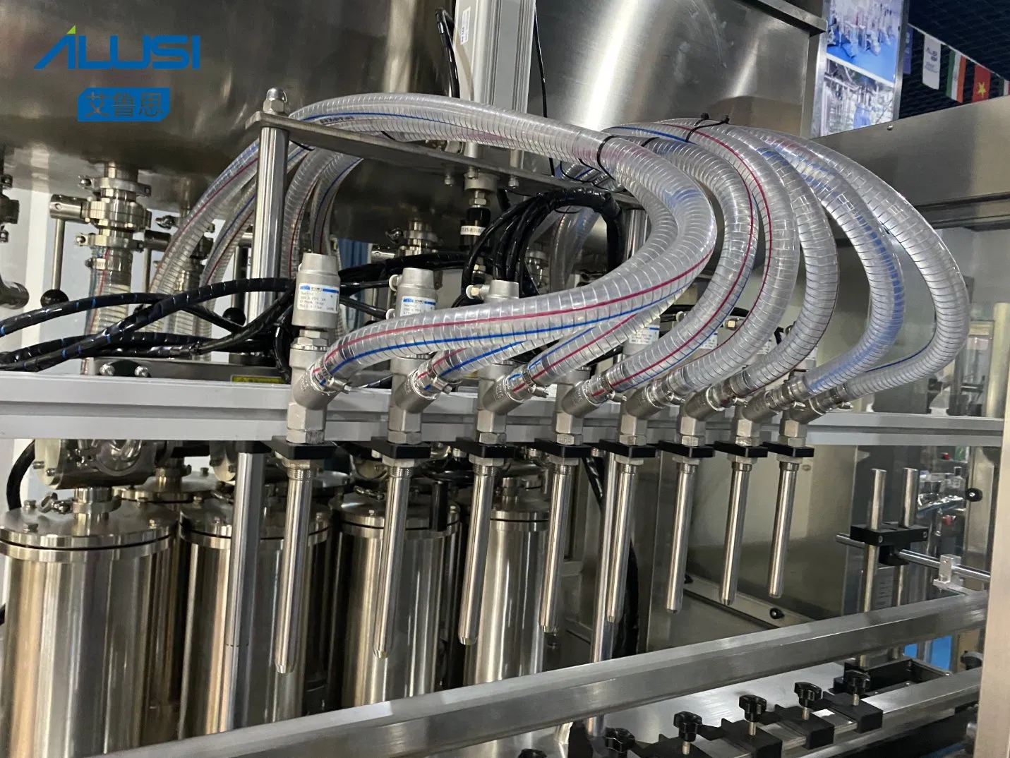 Liquid Lotion Quantitative Bottle Filling Machine Overflow Piston Automatic Eight Nozzles Filling Machinery