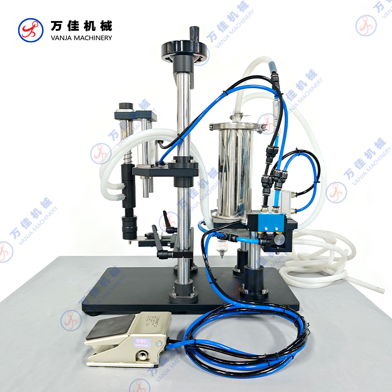Single Head Negative Pressure Perfume Fully Pneumatic Vacuum Liquid Filling Machine