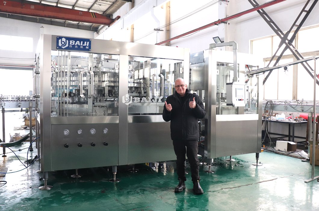 Completed a to Z Automatic Aluminum Can Soft Drink Liquid Beverage Filling and Packaging Machine