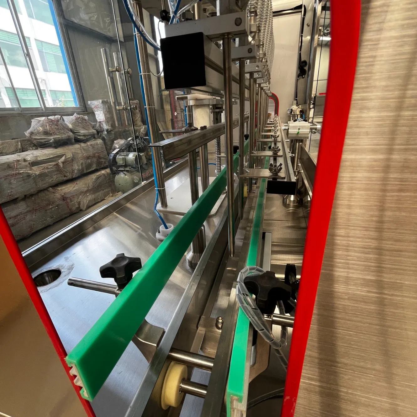 Full Automatic Fruit Wine Filling Machine Low Viscosity Liquid Bottling Machine