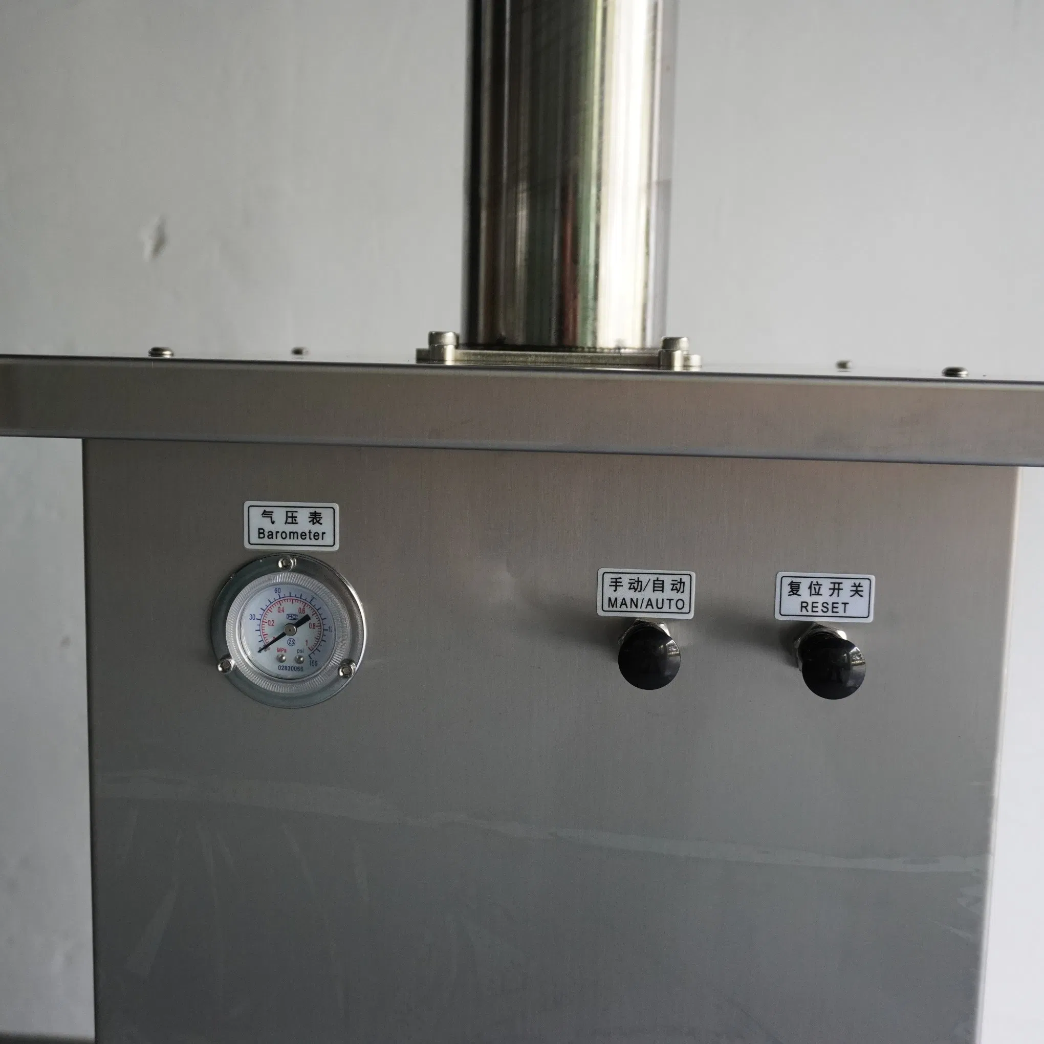 Small Manual Semi-Automatic Pneumatic Vertical Filling Machine for Ointment Liquid Cream Paste Lotion Shampoo Essential Oil for Automatic Cosmetic Production