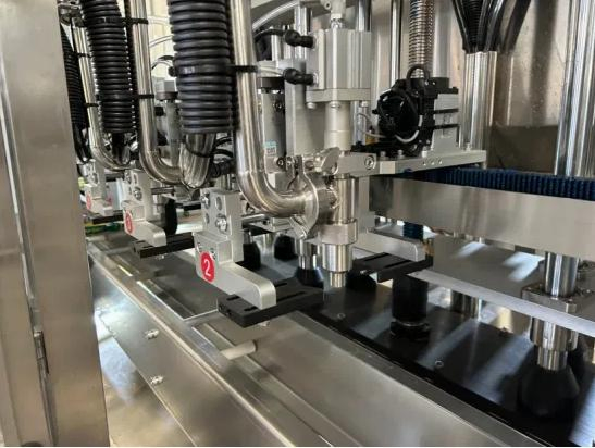 Full Auto High Viscosity Liquid Filling Bottling Machinery for Edible Oil Corn Oil Engine Oil Tomato Sauce