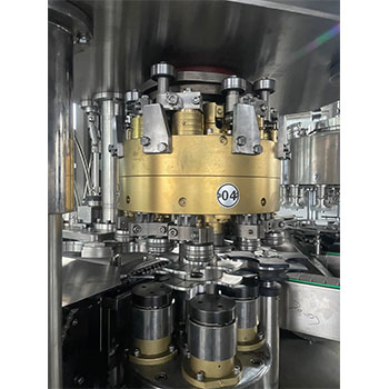 Multi Heads Juice Filling Machine / Automatic Overflow Liquid Bottle Filler for Beverage Juice