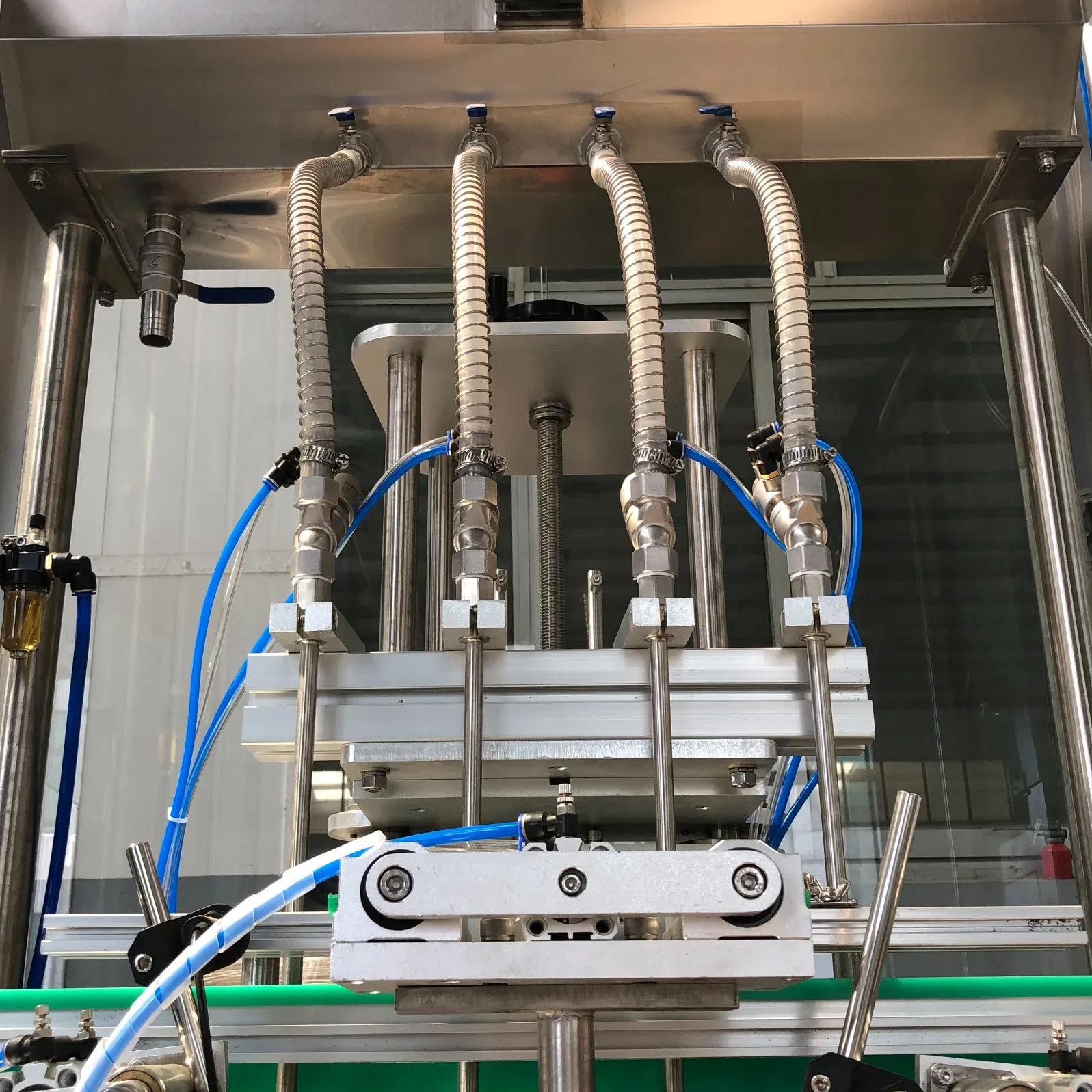 Automatic 6 Heads Lighter Fluid Flammable Chemical Liquid Water Explosion Proof Gravity Filling Machine