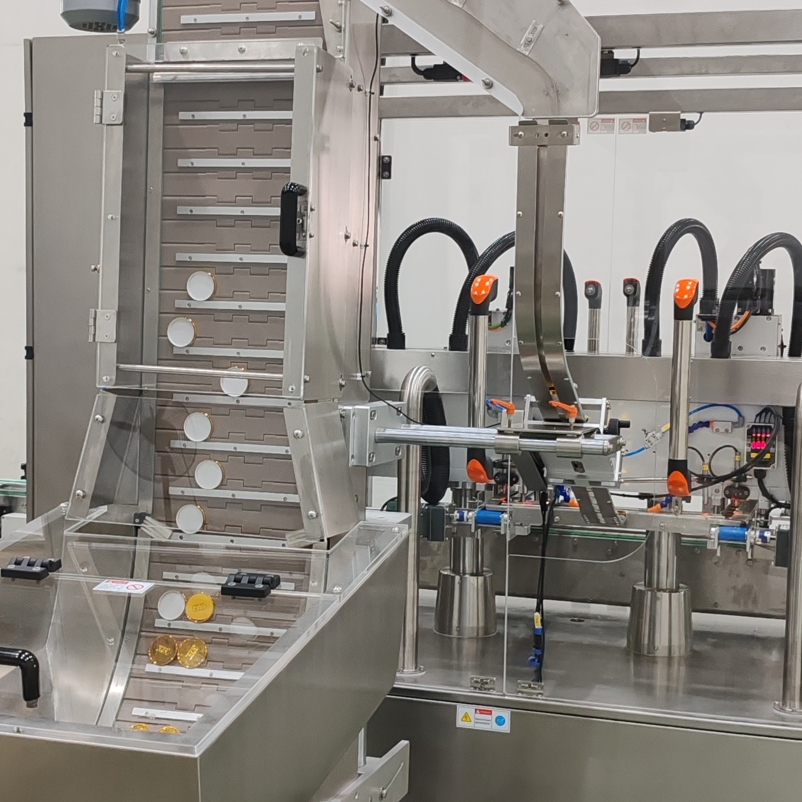 Automatic High Speed Capping Liquid Beverage Filling Food Packing Machine for Glass/Plastic Bottles- Water /Shampoo/Cosmetic /Medicine Package