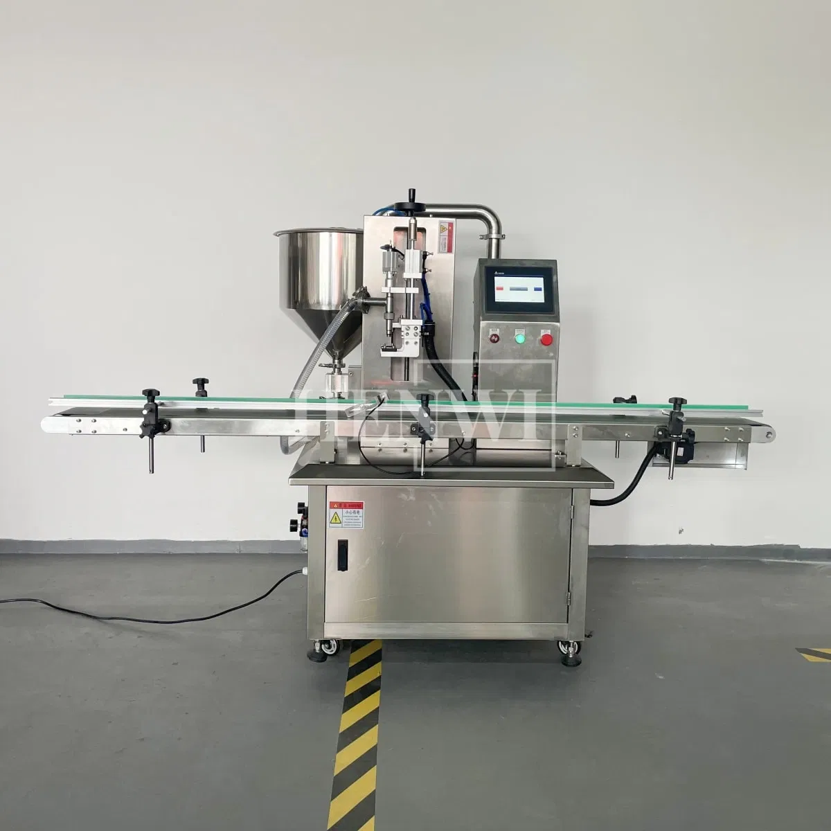 Automatic Servo Gear Pump Filling Machine for Liquid Soap, Gel, and Hand Shower Bottling High Precision &amp; Easy Operation