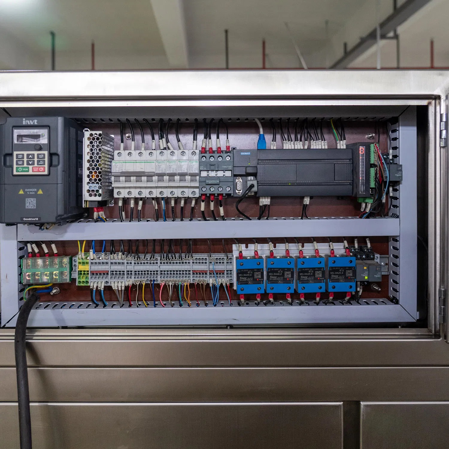 Automatic Liquid Filling Machine for Pesticide Applications8ml Plastic Ampoule 10ml Vial Olive Oil Honey Bfs Oral Liquid Forming Filling and Sealing Machine