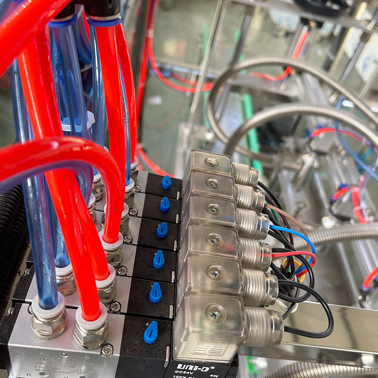 High-Accuracy Single-Head 5-5000ml Magnetic Pump Liquid Filler Beverage Juice Filling Machine