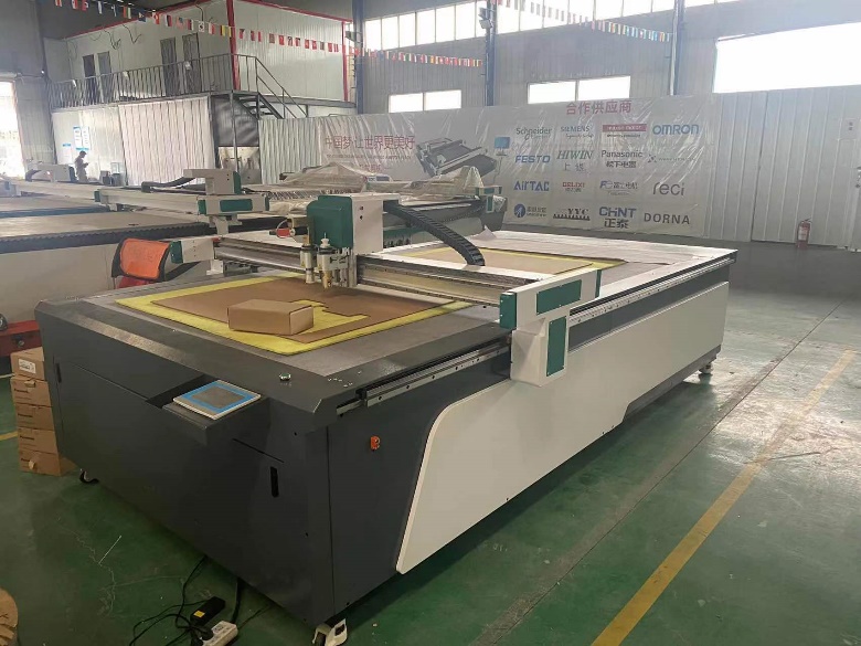 DC-2516 Cutting Machine View 6