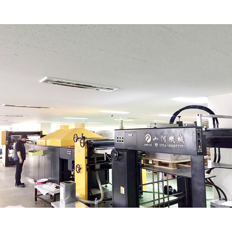 CE Certification HSY-120 Full-auto High Speed Varnishing & Calendering Machine Product, Products