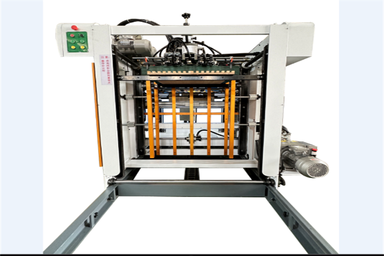 Automatic paper feed table