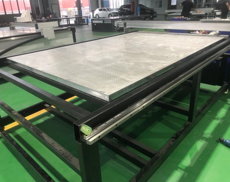 DC-2516 Cutting Machine View 1