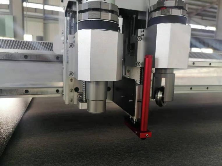 DC-2516 Cutting Machine View 9