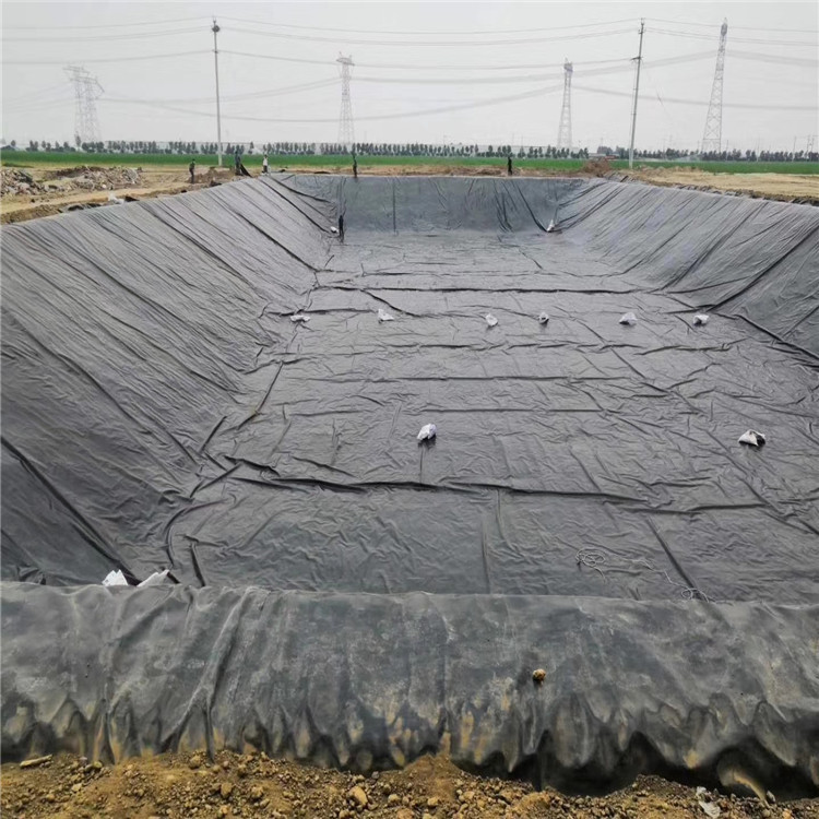 HDPE ASTM GM13 2mm Black Waterproof Liner Anti-UV LLDPE/LDPE Liner for Pond Landfill Mining Water Tank-Geomembranes Product