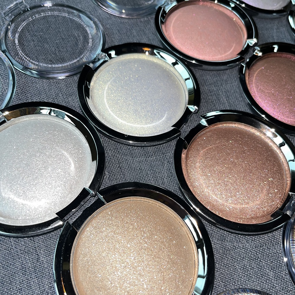 Private Label Wholesale Makeup Vegan Single Highlighter Shimmer Compact Cream Waterproof Duochrome Face Highlighter Pressed Form