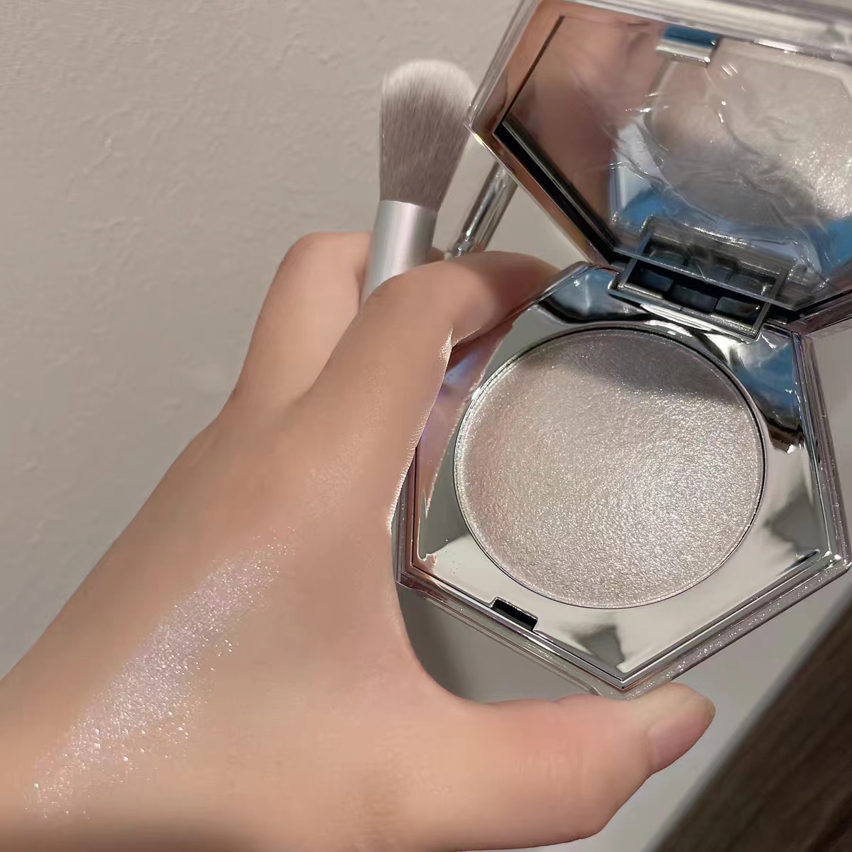 Good Quality Diamond Highlighter Pressed Powder OEM Face Highlighter Shimmer