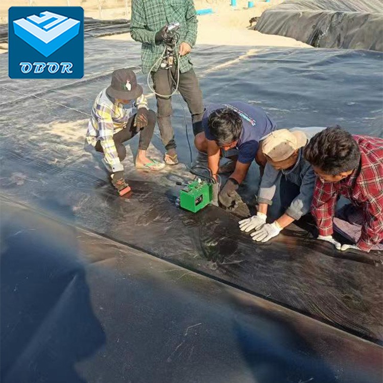 1mm 1.5mm 2mm Oman Hdpe Liner