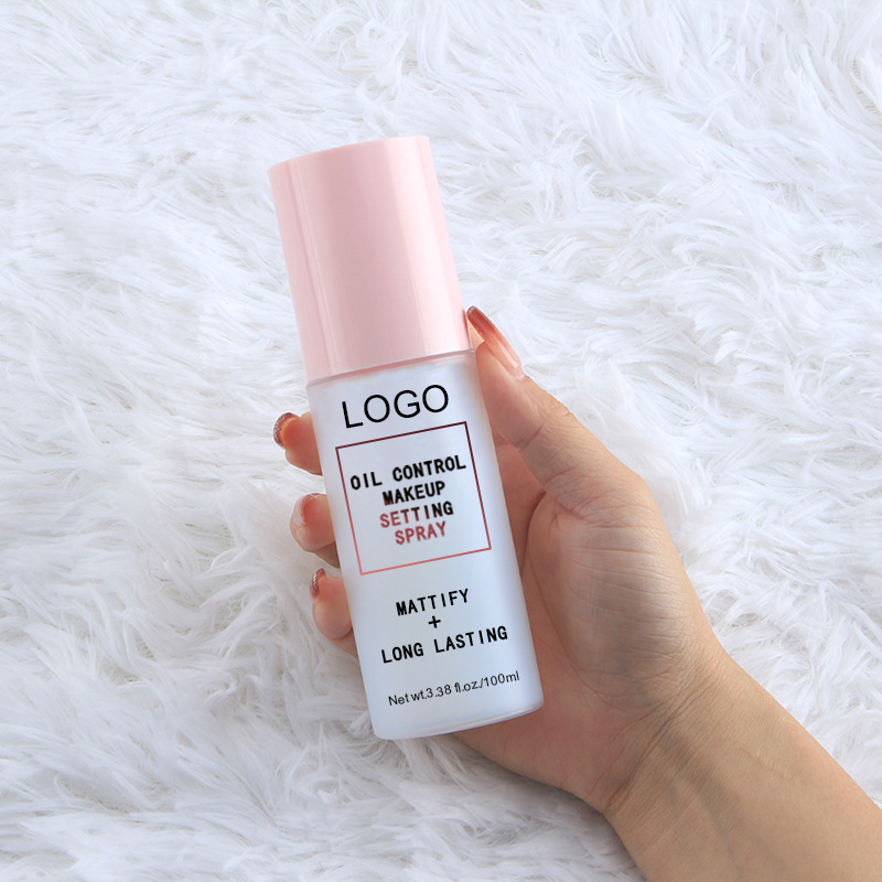 2023 New Design 50 Pcs Oil Free Private Label Setting Spray 16 Hour Long Lasting Matte Finish Makeup Setting Spray with Spf