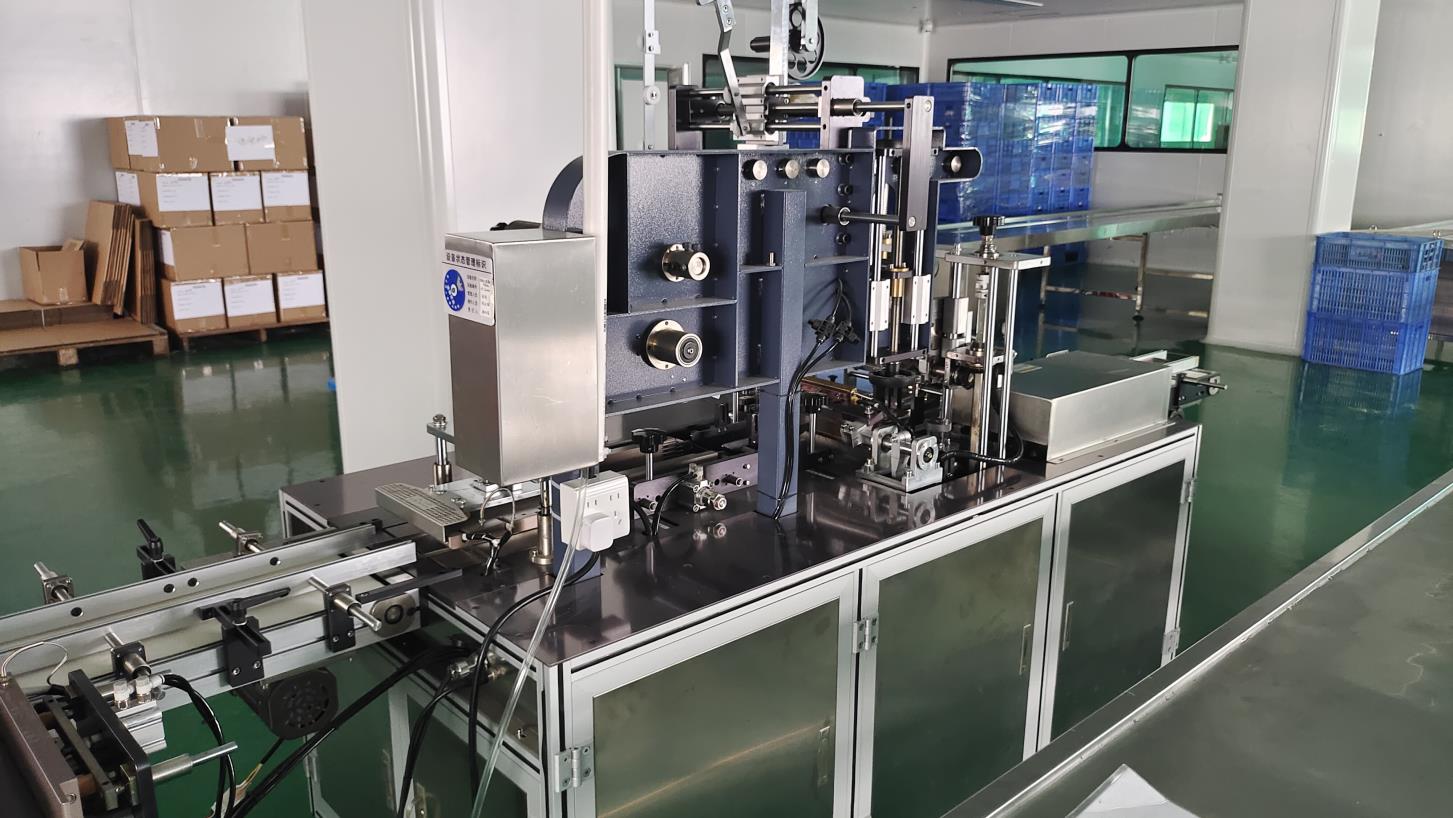 Automatic packaging machine streamlining cosmetics packaging operations at Fmo Beauty