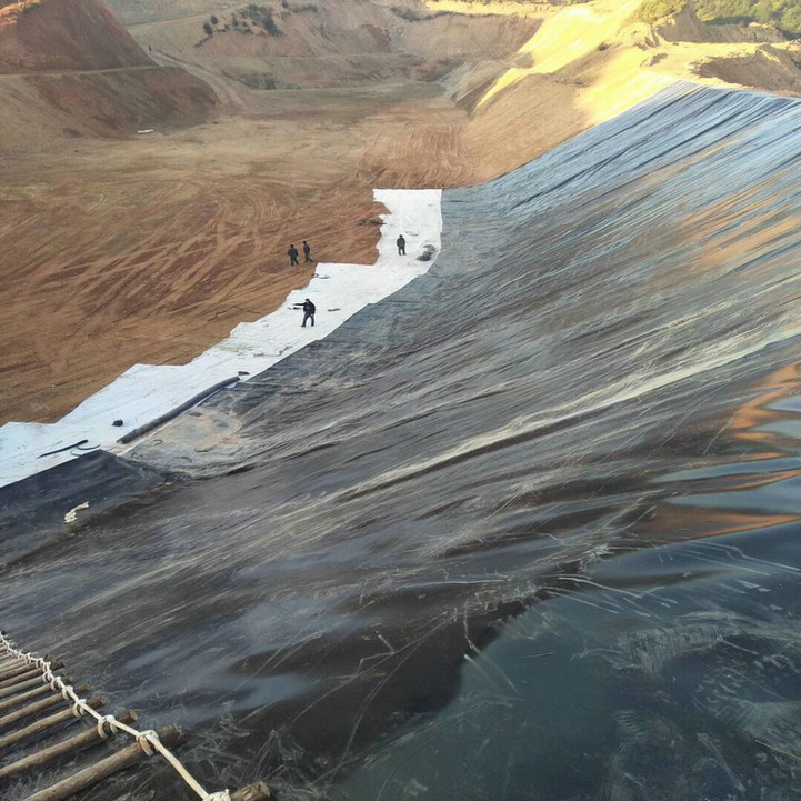 HDPE ASTM GM13 2mm Black Waterproof Liner Anti-UV LLDPE/LDPE Liner for Pond Landfill Mining Water Tank-Geomembranes Product