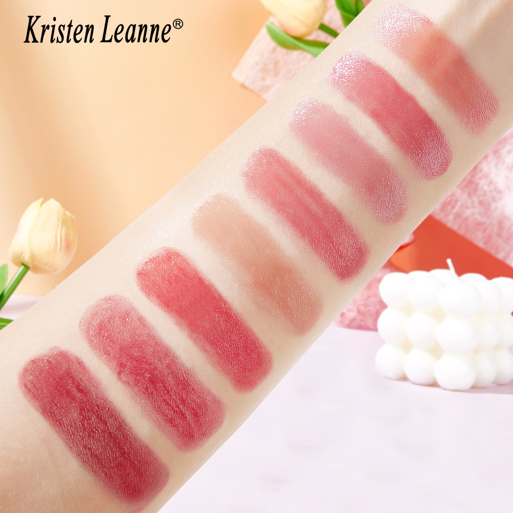 Hot-selling Wholesale Cosmetic Matte Waterproof Long-lasting Vegan Lipstick 5g Moisturizing &amp; Plumping Available In Supermarkets