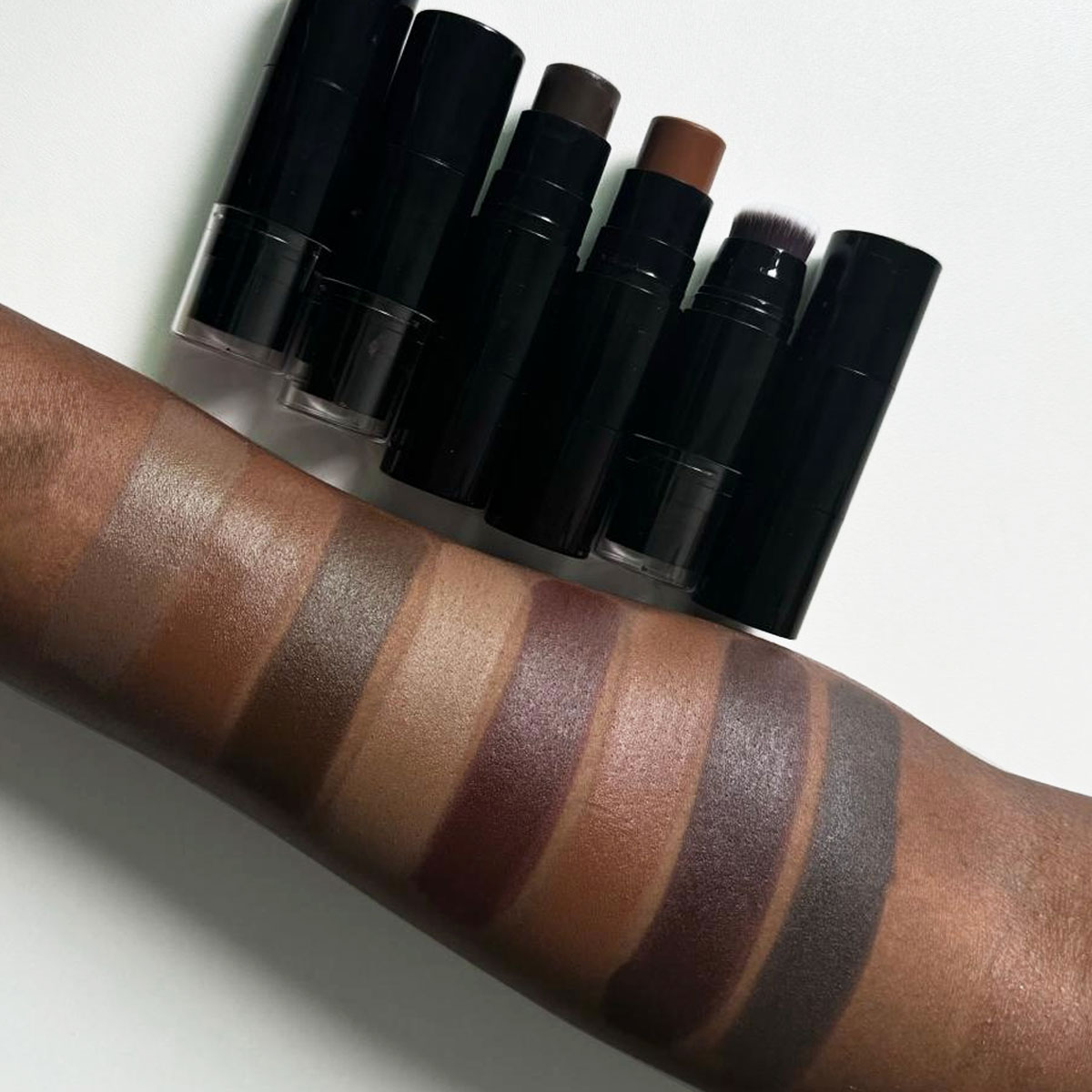 Private Label Makeup Highlight Blush Contour Stick Long Lasting Custom logo Vegan Cream Bronzer Concealer Contour Stick