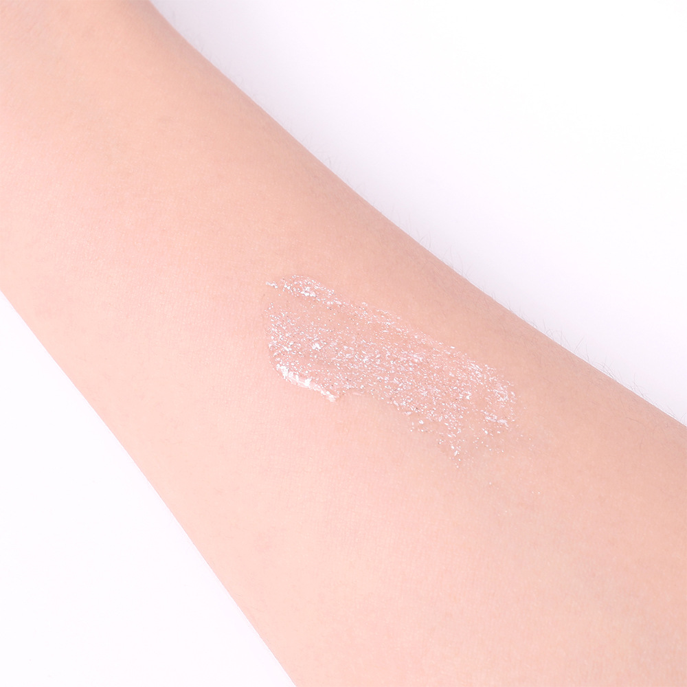 Lip Gloss Detail 5