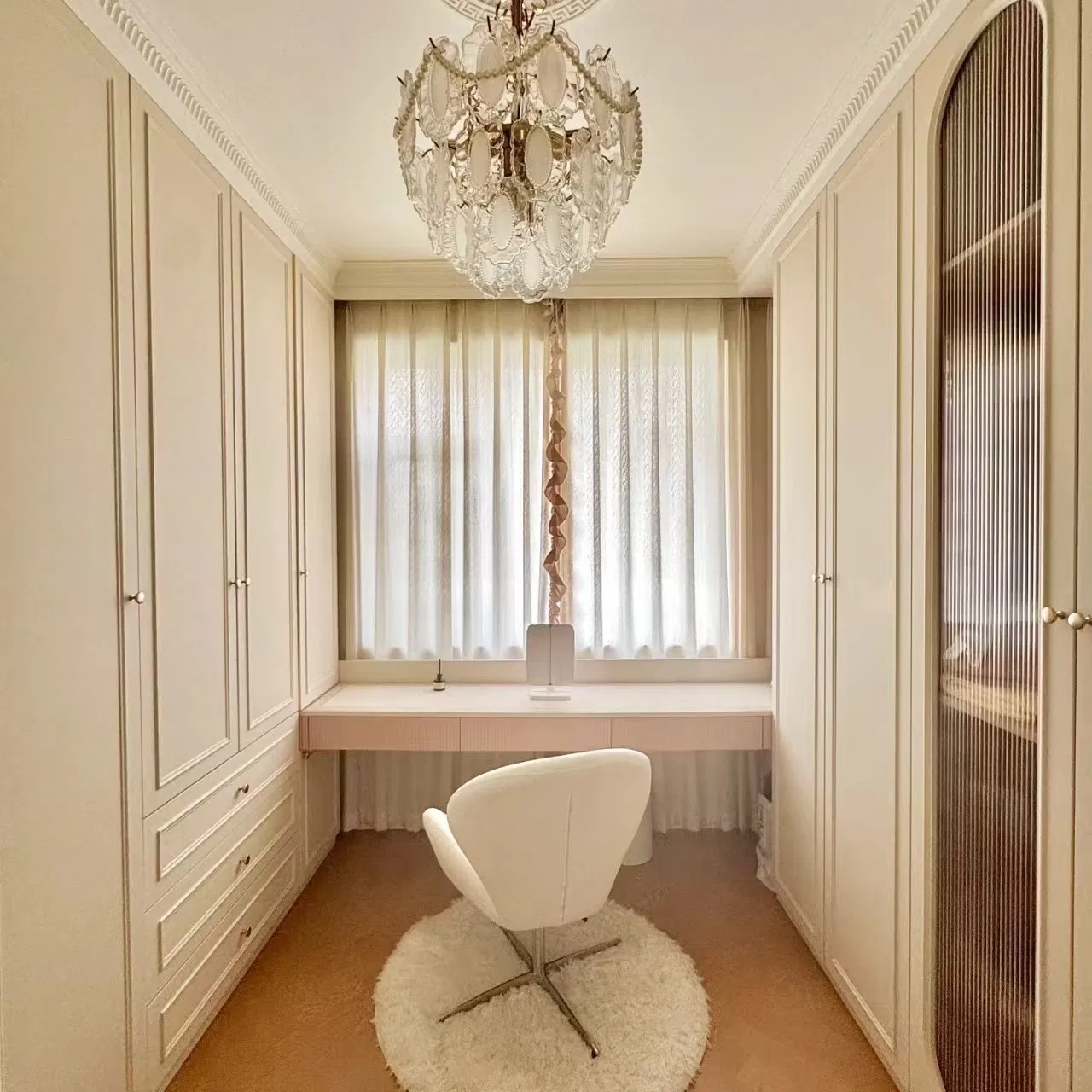 Modern Bedroom Custom Wooden Cabinet 4 Door Mirror Door for Dressing Kids Wood Storage Glass Armoire Cabinet Wardrobekids Wardrobe Various Colors and Styles