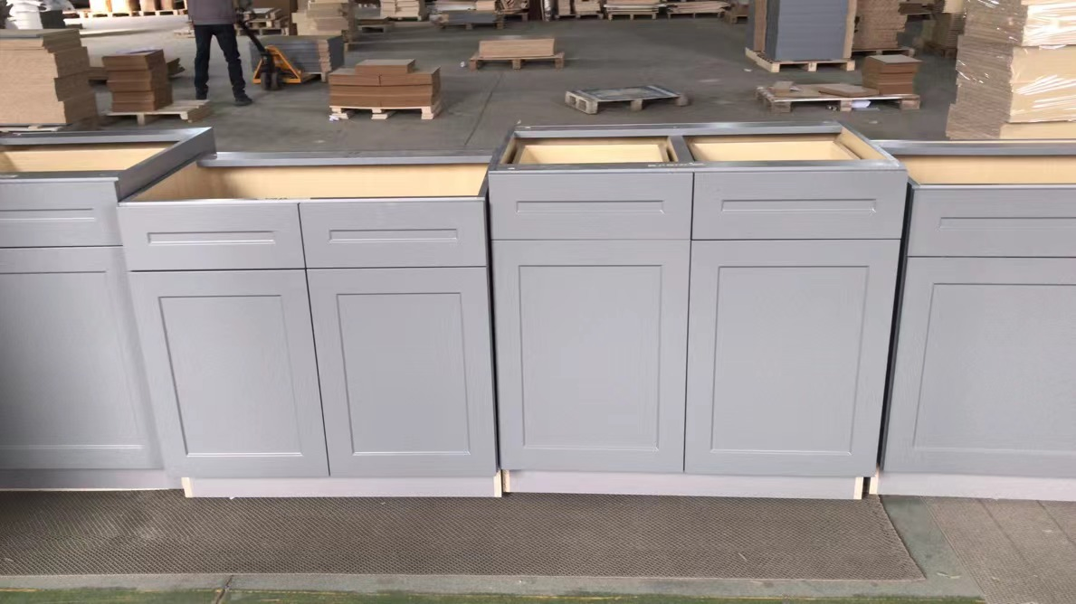 European Style American Standard Size Grey Shaker Wooden Paint Kitchen Cabinets