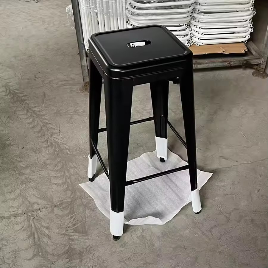 Wholesale Modern Stackable Kitchen Restaurant Black Metal High Chair Bar Stools
