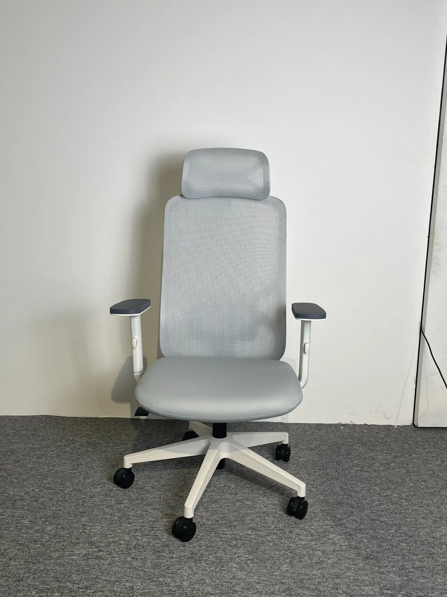 Adjustable Mesh Plastic Office Chair with Headrest - Ergonomic Wholesale Swivel Computer Desk Chair for Long Hours Sitting, Home Furniture, Gaming