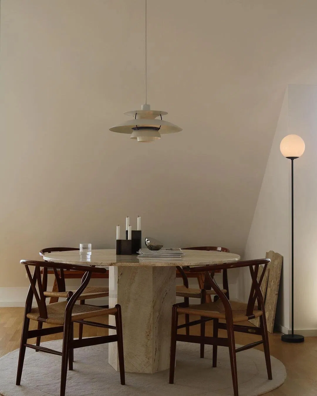 Customized Factory Price Marble Travertine Stone Dining/Coffee Table/Side Table/Console Table/End Table for Hotel Home Restaurant Living Room Stone Furniture