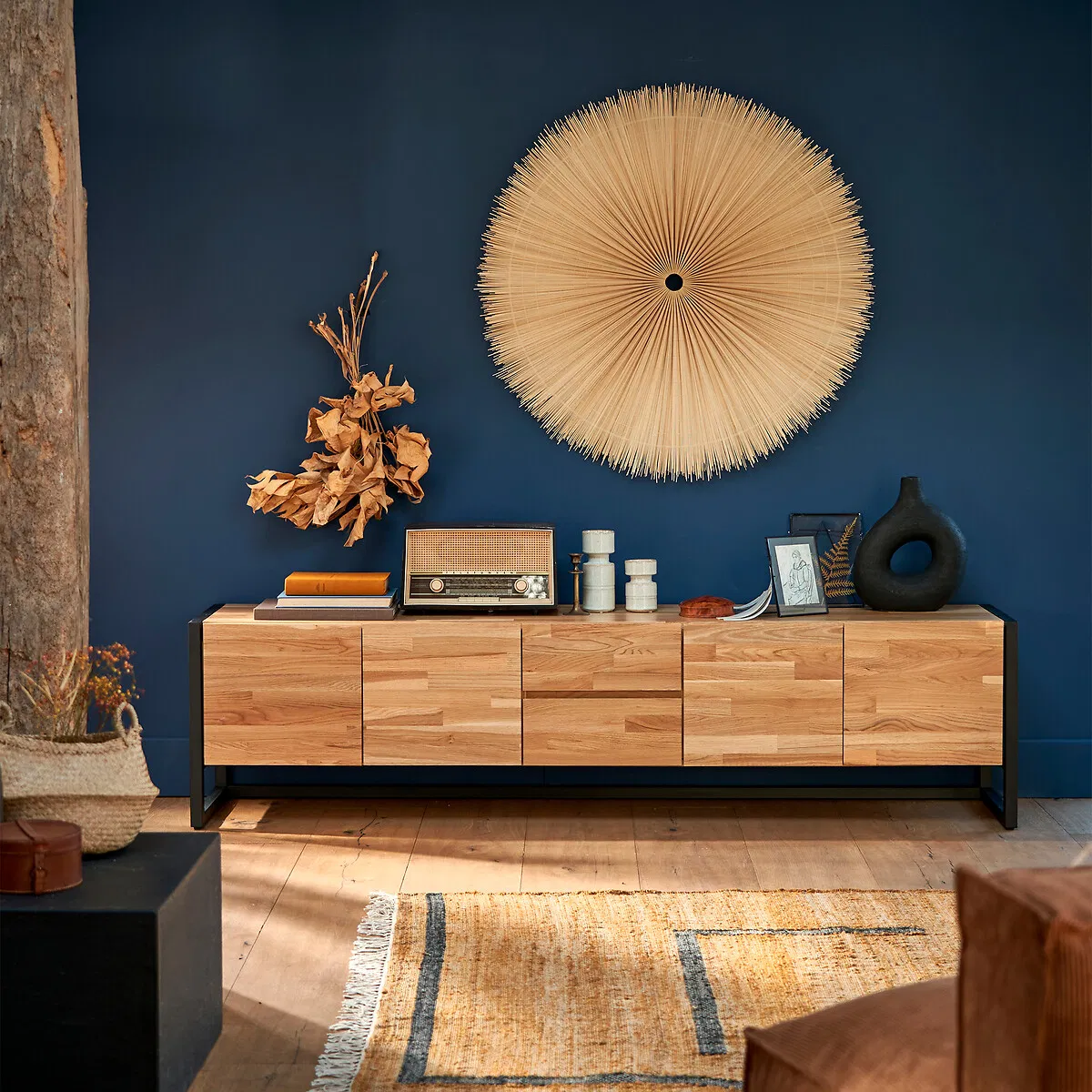 Practical Multi - Function Solid Wood TV Stand with Open Shelf &amp; Drawer Storage Cabinet for Living Room or Media Room