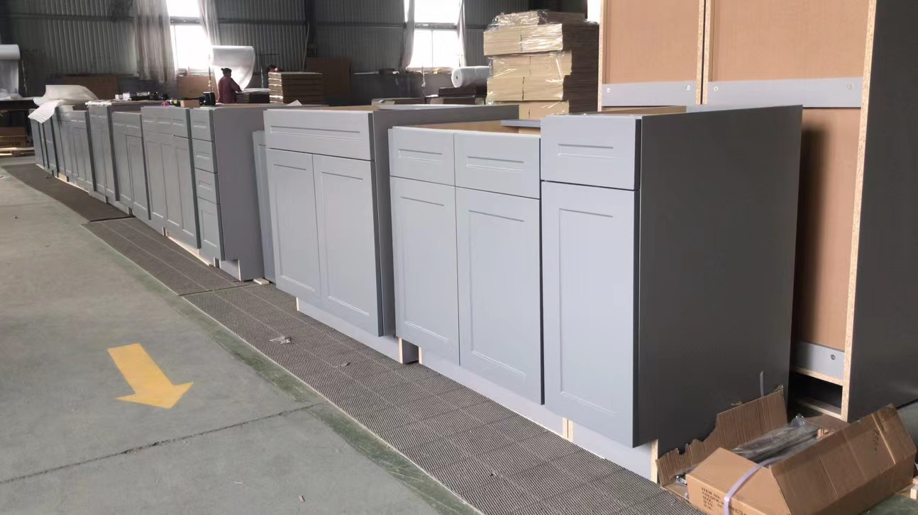 European Style American Standard Size Grey Shaker Wooden Paint Kitchen Cabinets