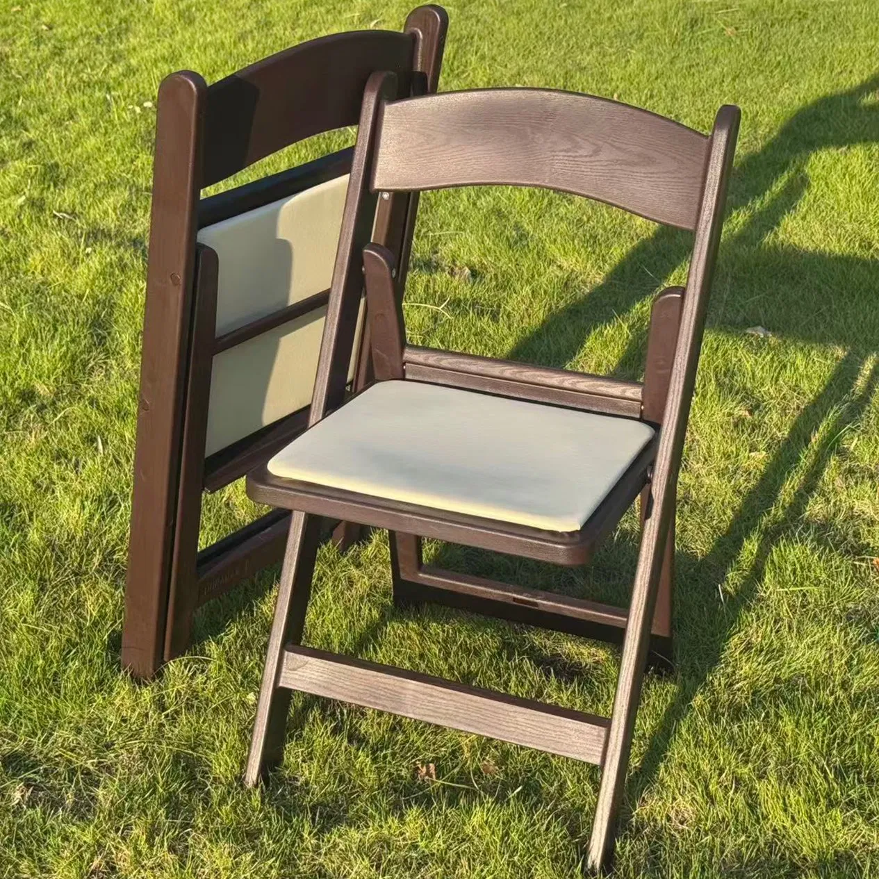 Wood Grain PP Resin Garden Party Furniture High Load-Bearing Folding Wimbledon Chair