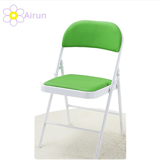 Living Room Using Padded Cheap Metal Folding Chairs