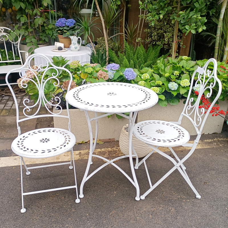 American Retro Old Hollow Pattern Wrought Iron Chair Foldable Outdoor Courtyard Villa Leisure Table and Chair Set