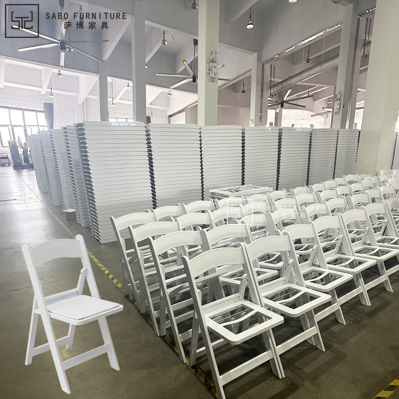 Factory Supply White Resin Wimbledon Garden Chair Foldable Outdoor Furniture Wholesale Modern Banquet Restaurant PP Plastic Party Event Wedding Folding Chairs