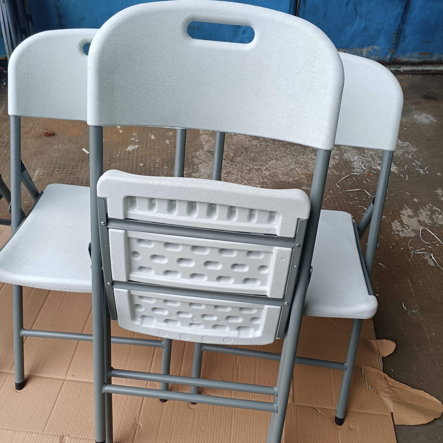 Wholesale Lightweight Foldable White Chair Portable Outdoor Plastic Garden Party Folding Chairs for Events Rental