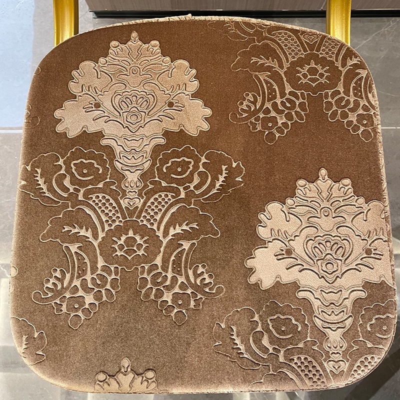 Manufacturer-produced Moroccan Round-back Foldable Wrought Iron Velvet Fabric Commercial Hotel Dining Wedding Lobby Chair
