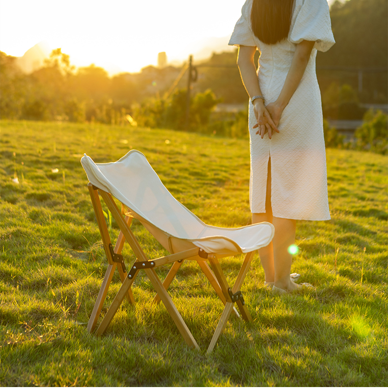 Modern Portable Self-driving Table Chairs Outdoor Folding Bamboo Egg Roll Camping Table for Home Outdoor