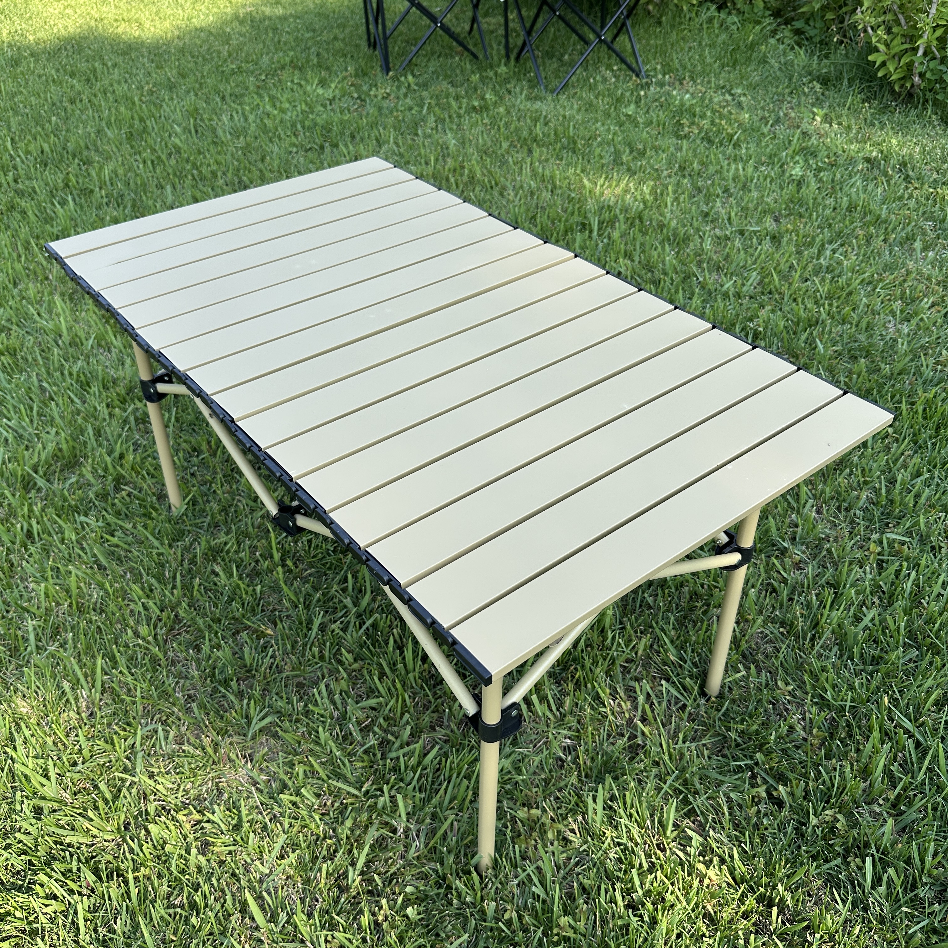 Outdoor Furniture Folding Portable Coffee Table Egg Roll Portable for Picnic Lawn Garden Camping Dining