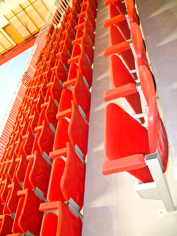 HDPE VIP Foldable Stadium Chair Steel Frame Seats Tip up Seating for Football Basketball Stadium CS-ZZB-GL